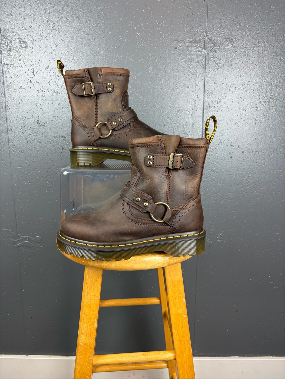 Unisex Boots Dr. Martens Anistone Harness 7M/8.5W Brand New